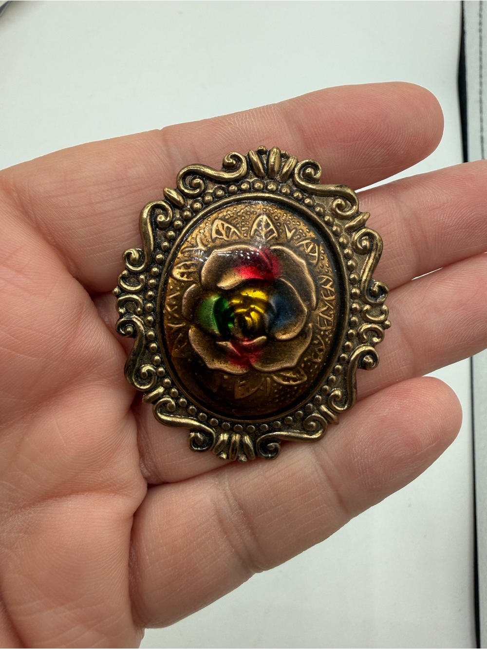Vintage Unbranded Gold Tone Czech Rose Brooch